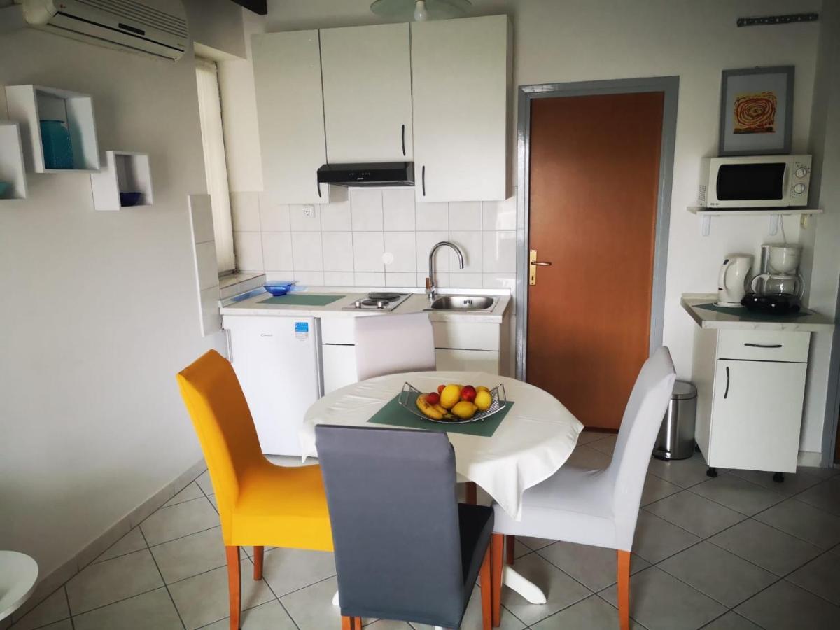 Apartments Suri Vodice Dış mekan fotoğraf