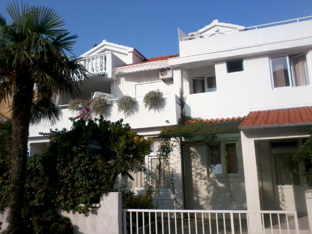 Apartments Suri Vodice Dış mekan fotoğraf